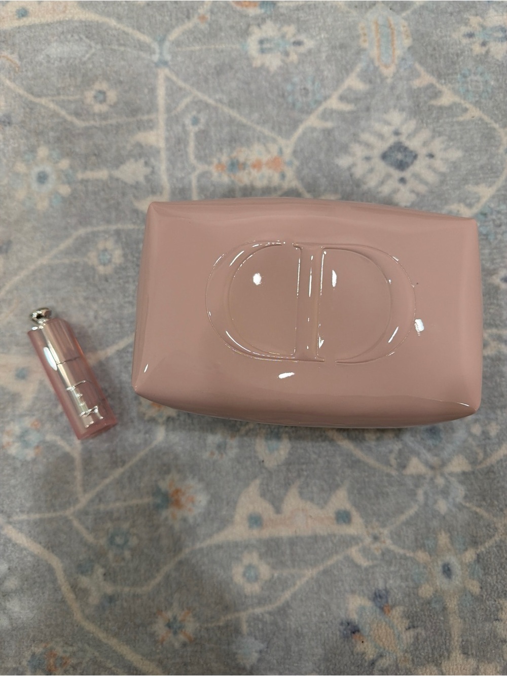 Dior Lip Addict Glow Balm with Blush Pink Pouch - Picture 2 of 10